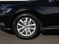 Gebraucht VW Passat Comfortline 190 PS (139 kW) 2019 Deep black perleffekt Kombi