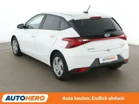 Gebraucht Hyundai i20 Select 84 PS (61 kW) 2022 Weiß Kleinwagen
