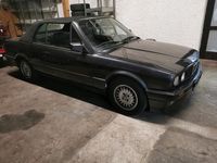 Gebraucht BMW 318 Cabriolet 113 PS (83 kW) 1992 Schwarz Cabrio