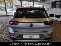 Gebraucht VW T-Roc Basis 110 PS (80 kW) 2023 Silber SUV