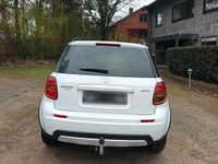 Gebraucht Suzuki SX4 135 PS (99 kW) 2012 Weiß SUV