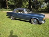 Gebraucht Mercedes 280 160 PS (117 kW) 1970 Blau Cabrio