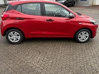Neu Hyundai i10 Select 63 PS (46 kW) 2026 Rot Kleinwagen
