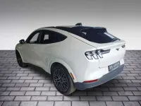 Neu Ford Mustang Mach-E Premium 216 kW (294 PS) 2026 Star weiss SUV