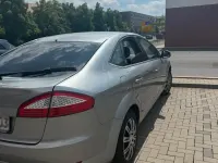 Gebraucht Ford Mondeo 145 PS (106 kW) 2007 Silber Limousine