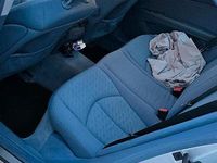 Second-hand Mercedes E270 190 CP (139 kW) 2002 Argintiu Berlinǎ