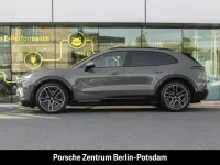 Neu Porsche Cayenne Electric 325 kW (442 PS) 2026 Gruen SUV