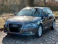 Gebraucht Audi A3 Ambition 125 PS (91 kW) 2012 Grau Kleinwagen
