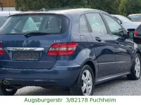 Gebraucht Mercedes B200 140 PS (102 kW) 2009 Blau Van / Kleinbus