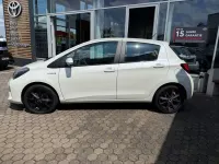 Gebraucht Toyota Yaris Club 101 PS (74 kW) 2014 Weiß Kleinwagen