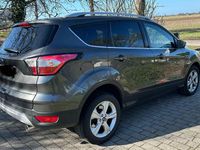Usado Ford Kuga 179 HP (131 kW) 2017 Cinzento SUV