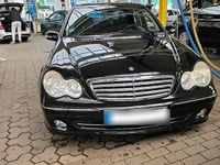Gebraucht Mercedes C200 122 PS (89 kW) 2004 Schwarz Limousine