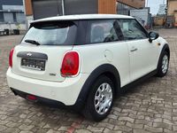 Gebraucht Mini ONE 75 PS (55 kW) 2016 Peper white Kleinwagen