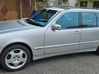 Gebraucht Mercedes E430 Avantgarde 279 PS (205 kW) 2001 Silber Limousine