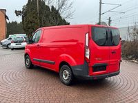 Używany Ford Transit Custom 101 KM (74 kW) 2015 Czerwony Minivan