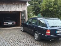 Gebraucht Mercedes E250 113 PS (83 kW) 1995 Blau Kombi