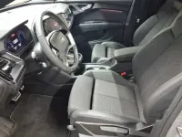 Używany Audi Q4 e-tron Ambiente 210 kW (286 KM) 2025 Szary SUV