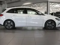 Gebraucht Mercedes B200 Progressive 150 PS (110 kW) 2025 Weiß Van / Kleinbus