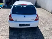 Gebraucht Renault Clio Authentique 58 PS (42 kW) 2010 Weiß Kleinwagen