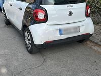 Gebraucht Smart ForFour 71 PS (52 kW) 2016 Weiß Kleinwagen