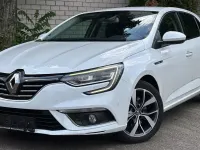 Gebraucht Renault Mégane Bose Edition 131 PS (96 kW) 2017 Weiß Limousine
