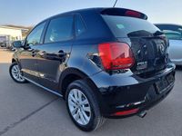 Gebraucht VW Polo 90 PS (66 kW) 2016 Schwarz Limousine