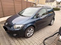 Gebraucht VW Golf VII Match 105 PS (77 kW) 2012 Blau Kleinwagen