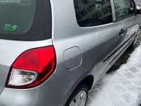 Gebraucht Renault Clio II Night&Day 75 PS (55 kW) 2011 Grau Limousine