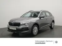 Gebraucht Skoda Kamiq Essence 95 PS (69 kW) 2025 Schwarz / graphite grau (metallic) SUV