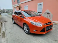 Gebraucht Ford Focus 125 PS (91 kW) 2012 Orange Limousine
