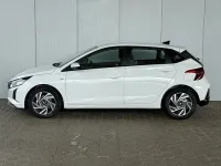 Gebraucht Hyundai i20 Comfort 101 PS (74 kW) 2024 Weiß (atlas white ) Limousine