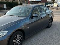 Gebraucht BMW 320 Sport Line 150 PS (110 kW) 2006 Grau Limousine