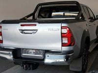 Gebraucht Toyota HiLux Executive 204 PS (150 kW) 2024 Silber (metallic) Abholung