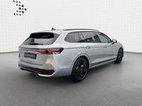 Gebraucht VW Passat R-line 150 PS (110 kW) 2025 Oyster silver metallic Kombi