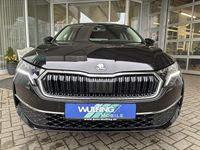 Neu Skoda Octavia Selection 150 PS (110 kW) 2026 Schwarz Kombi