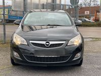 gebraucht Opel Astra Scheckheftgepflegt - abnehmbare AHK - Sitzheizung
