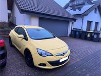 Gebraucht Opel Astra GTC Edition 179 PS (131 kW) 2011 Gelb Coupé