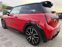 Gebraucht Mini John Cooper Works 204 PS (150 kW) 2024 Chili red ii Kleinwagen