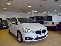 Gebraucht BMW 218 Active Tourer Sport Line 136 PS (100 kW) 2017 Weiß Van / Kleinbus