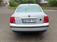 Gebraucht VW Passat 125 PS (91 kW) 1996 Grau Limousine
