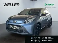 Neu Toyota Aygo 72 PS (52 kW) 2025 Sodalithblau 97 Kleinwagen