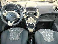 Gebraucht Ford Ka Ambiente 69 PS (50 kW) 2013 Weiß Kleinwagen