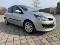 Gebraucht Renault Clio II Dynamique 88 PS (64 kW) 2006 Silber Limousine