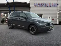 Gebraucht VW Tiguan Life 150 PS (110 kW) 2022 Uranograu SUV