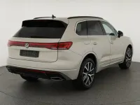 Gebraucht VW Touareg R-line 286 PS (210 kW) 2024 Sechura beige metallic SUV