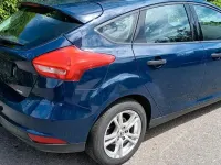 Gebraucht Ford Focus 100 PS (73 kW) 2017 Blau Limousine