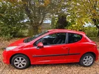 Gebraucht Peugeot 207 Urban Move 95 PS (69 kW) 2008 Rot Limousine