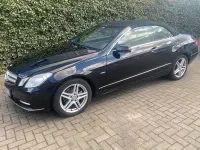 Gebraucht Mercedes E200 184 PS (135 kW) 2011 Schwarz Cabrio
