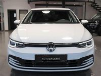 Gebraucht VW Golf VIII Life 116 PS (85 kW) 2020 Weiß Limousine