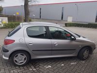 gebraucht Peugeot 206 Graun 1.4, TÜV